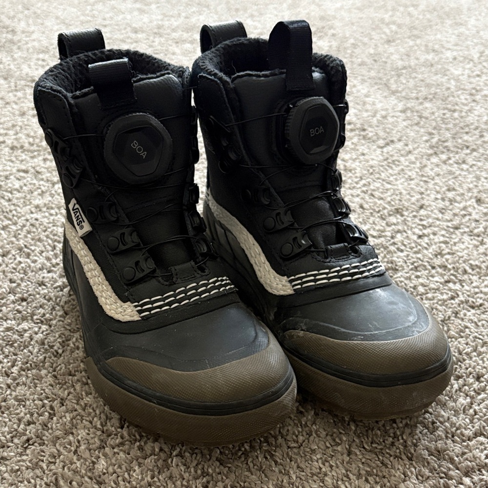 Vans Kids Boots with Boa Fit System